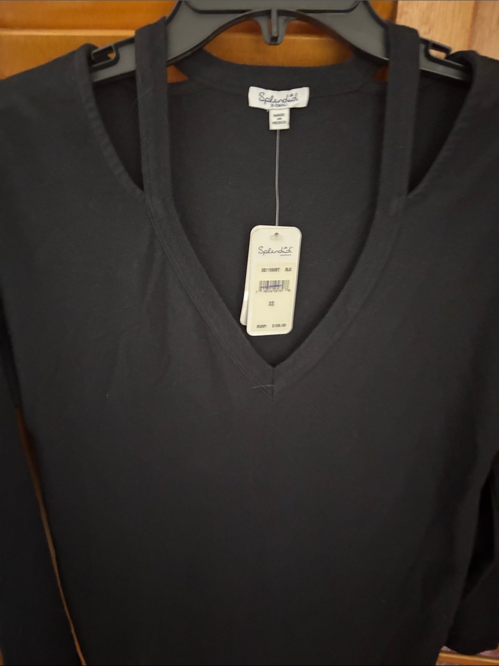 Splendid Black V-Neck Long Sleeve Tunic - Picture 5 of 8